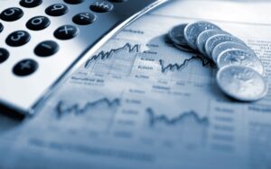 Read more about the article Kan man bli rik på att investera i aktier eller på trading?